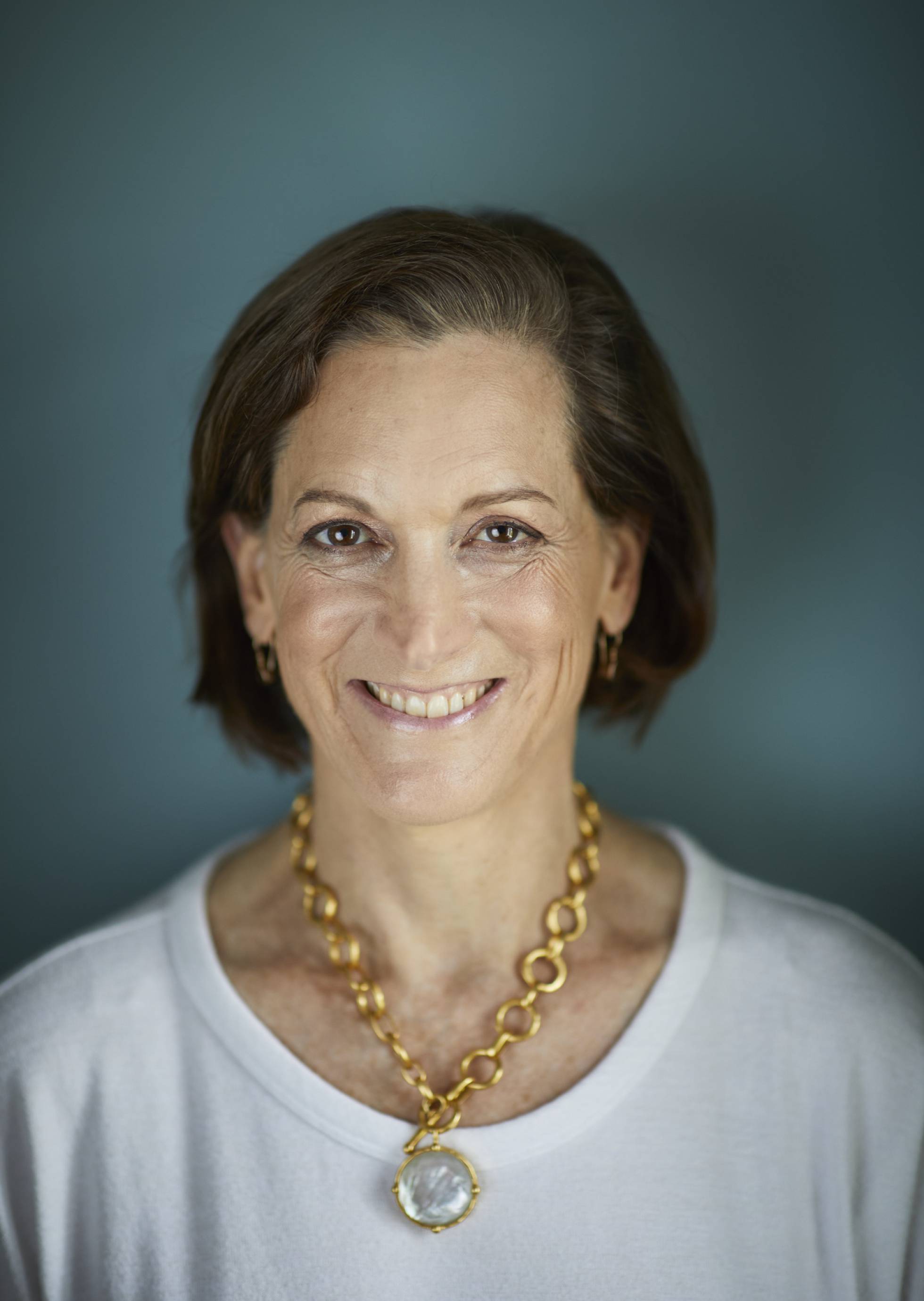 Anne Applebaum: “La aventura de Trump terminó. Pasará el resto de su vida ante los tribunales”