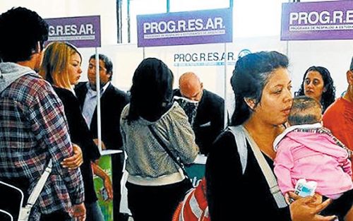 Aumentan las becas del plan Progresar y suman más beneficiarios
