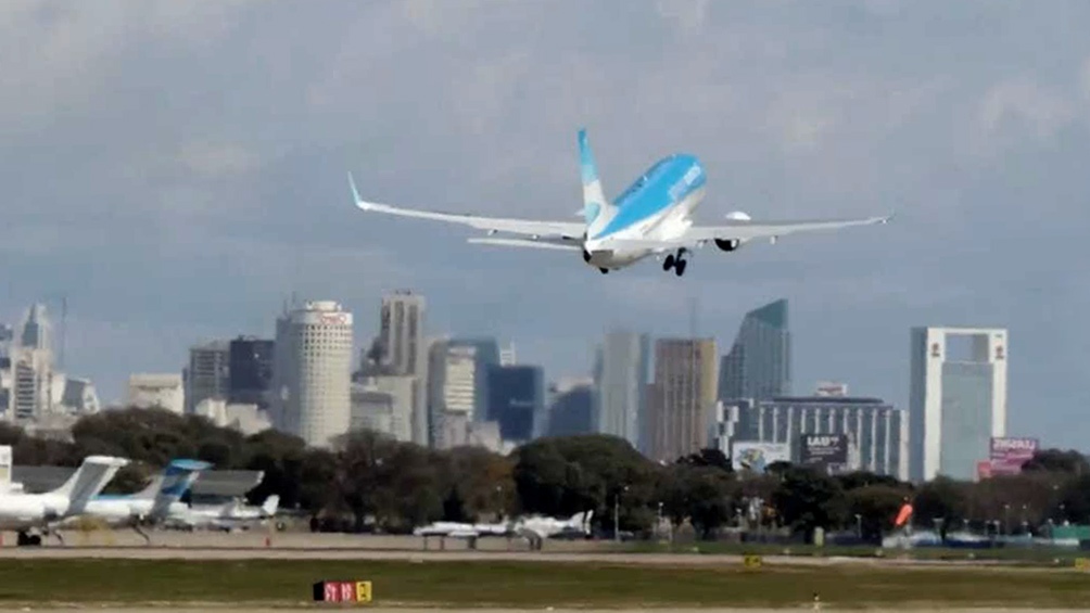 Aerolíneas mantiene operativos otros servicios de sus corredores federales.