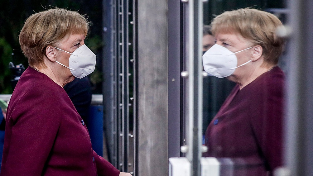 "Básicamente, tenemos una nueva pandemia", dijo Merkel 