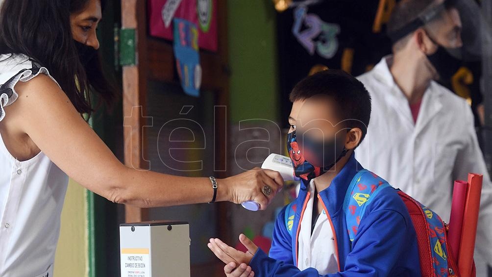 Argentina se encuentra entre los 60 países en el que sus escuelas se encuentran abiertas parcialmente.