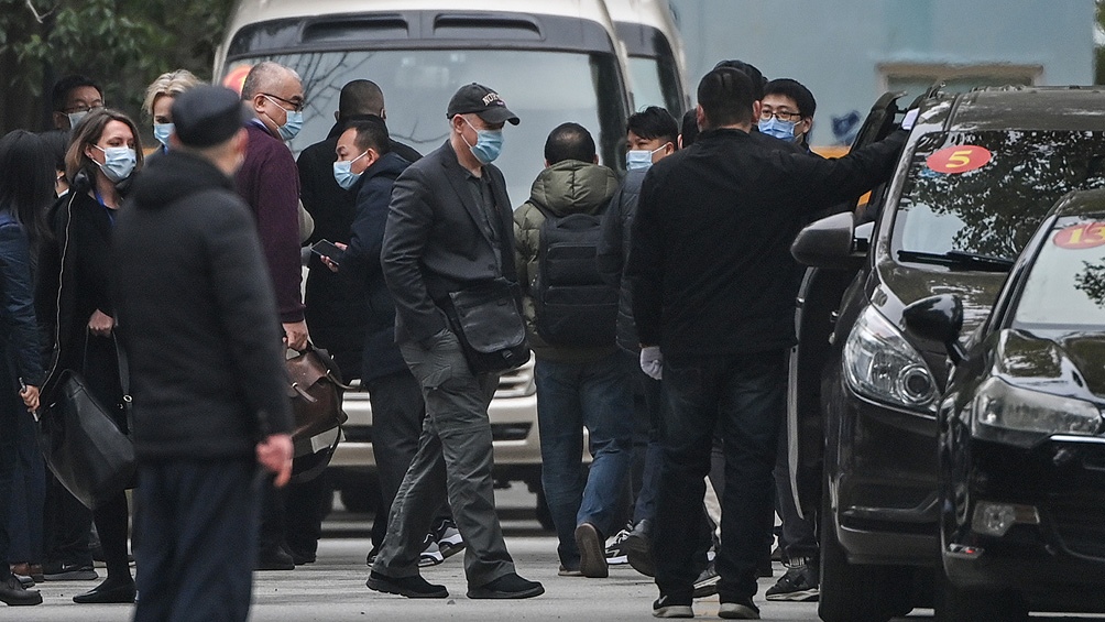 Los investigadores que trabajaron en Wuhan no descartan la posibilidad de que el virus haya llegado en carne congelada.