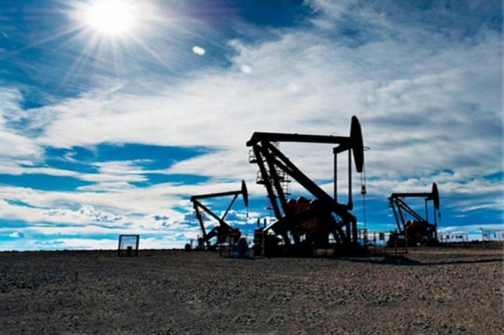 El precio del petróleo subió cerca del 3%