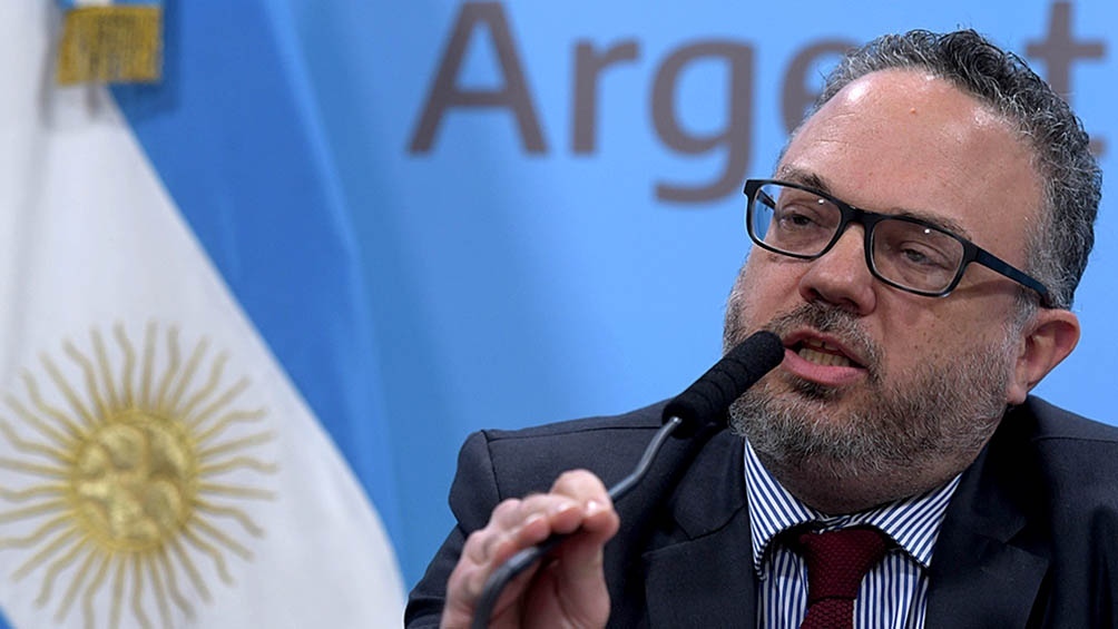 Kulfas: "hay una reactivación en curso y también sectores golpeados, por eso seguimos con políticas de apoyo".