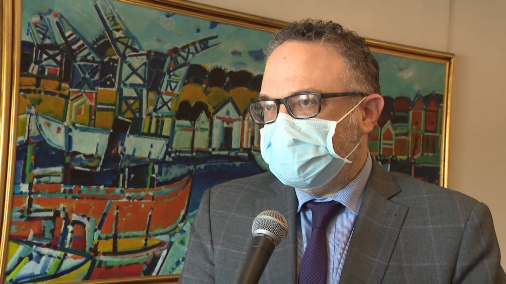 El gobierno busca reducir el déficit fiscal "mediante crecimiento no mediante los ajustes"