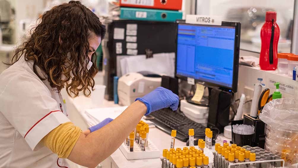 La OMS recordó que hasta el momento se administraron más de 20 millones de dosis de la vacuna de AstraZeneca en Europa.