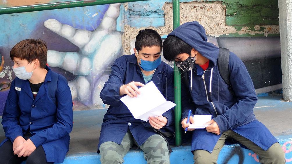 4.000 escuelas están en condiciones de garantizar presencialidad todos los días de la semana