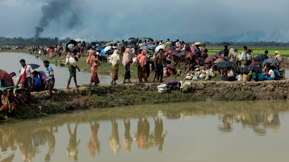 Los rohingyas llegaron a Bangladesh escapando de los militares de Myanmar.