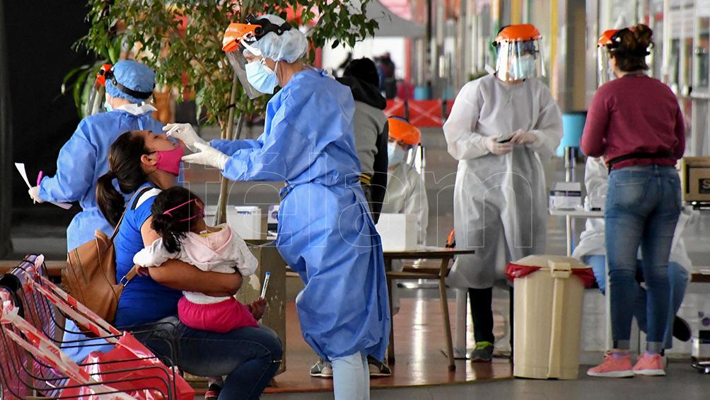 Murieron 262 personas y 7.855 fueron diagnosticadas con coronavirus en la Argentina