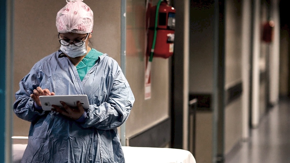 La cartera sanitaria indicó que son 3.534 los internados en unidades de terapia intensiva