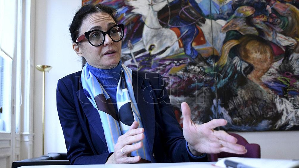 "Necesitamos que los ingresos reales de las familias se recuperen para poder crecer", dijo Cecilia todesca.