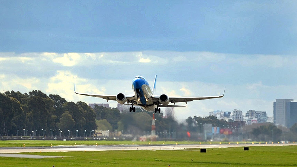 Vuelve a operar desde este lunes el aeroparque Jorge Newbery