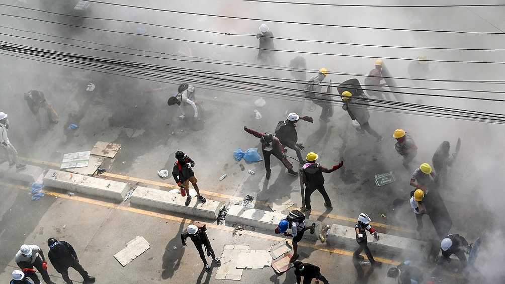 La represión dejó al menos 16 muertos