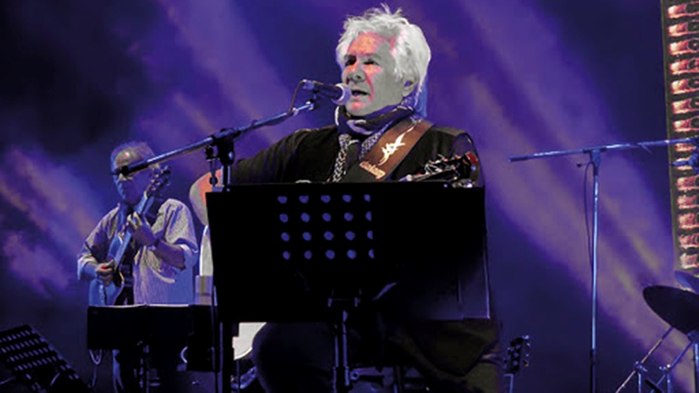 A los 74 años, el cantautor nacido en Paso del Rey es uno de los artistas más comprometidos dentro del mundo de la música.