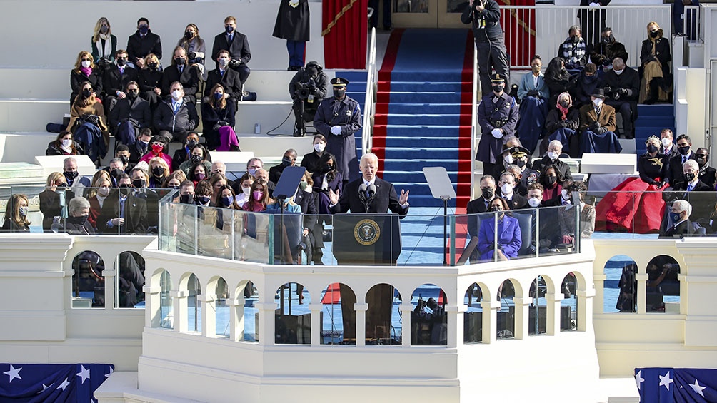 "Vamos a garantizar mejor acceso a una mejor educación", dijo Biden en su discurso.