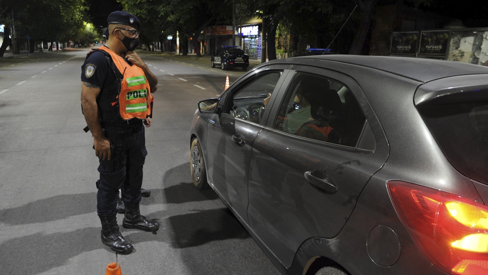 Control vehicular en Mendoza.