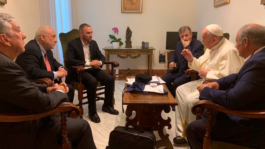 La reunión con el Papa será una de las actividades previstas del ministro en Roma, junto a una delegación que también integra el director ante el Fondo Monetario Internacional (FMI) por la Argentina y el Cono Sur, Sergio Chodos