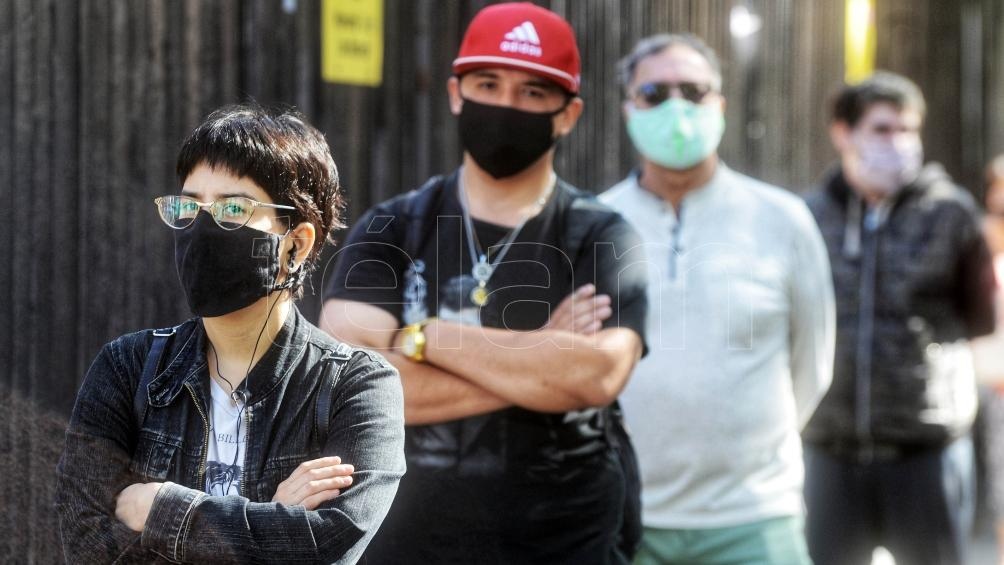 "La situación en las clínicas privadas de la Ciudad, con esta explosión de casos, se saturó".