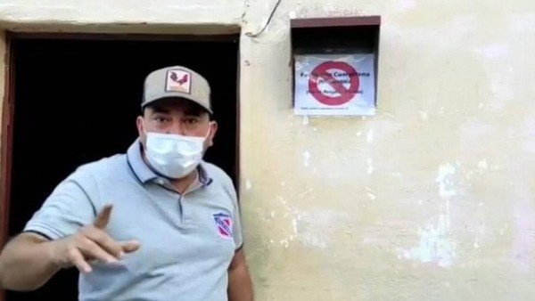 En Venezuela, el régimen de Nicolás Maduro marca casas de contagiados con coronavirus