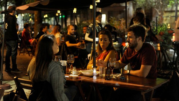 Gastronómicos aseguran que no acatarán las nuevas restricciones por el coronavirus