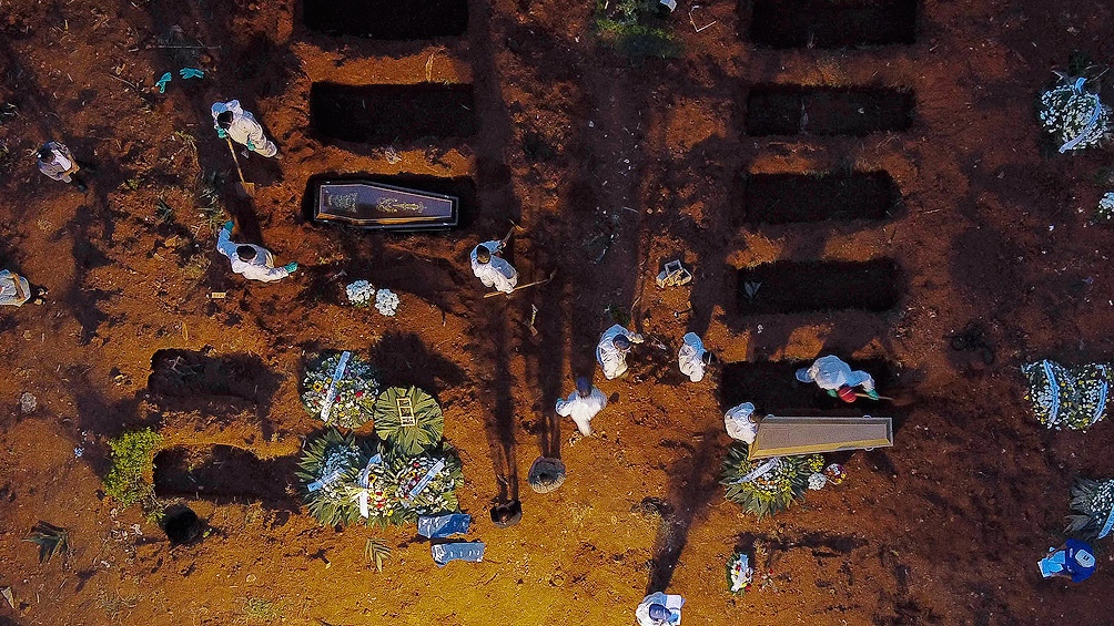 Brasil superó los 400.000 muertos con Covid-19