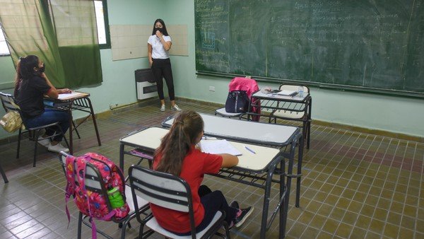 La Justicia rechazó un amparo que pedía dejar sin efecto el DNU de Alberto Fernández