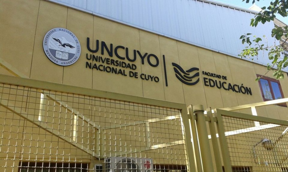 El Consejo Superior de la Universidad Nacional de Cuyo aprobó la exoneración del docente Mauro Aguirre.