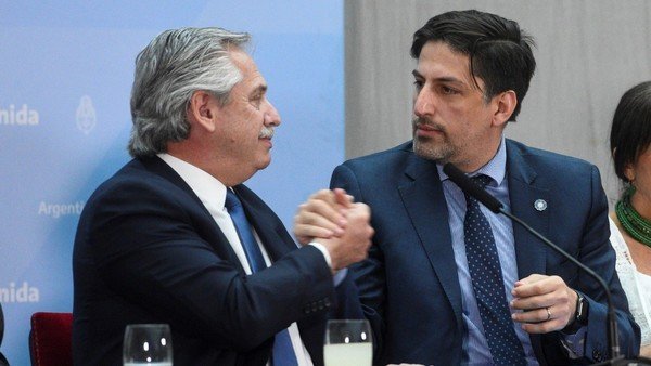 Las contradicciones de Nicolás Trotta, el ministro que defiende las clases presenciales pero manda a cerrar escuelas