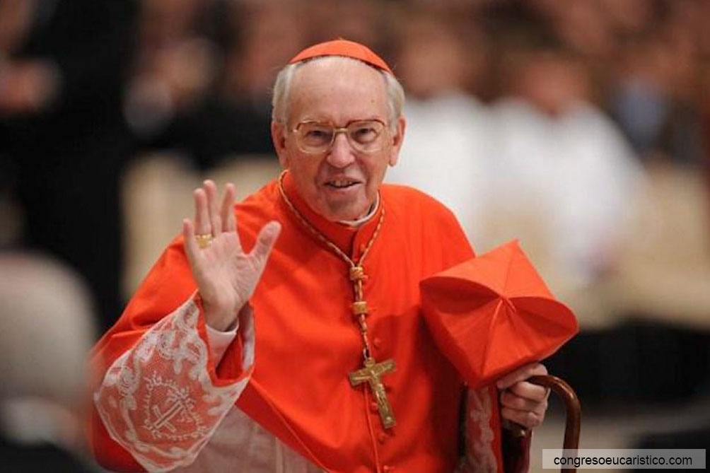 El cardenal Giovanni Battista Re presidió la Misa en la Basílica Vaticana en sustitución al papa Francisco.