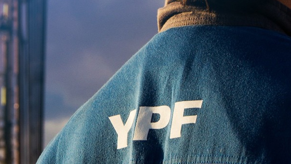 La petrolera YPF presentó hoy la nueva imagen de las estaciones de servicios de su red