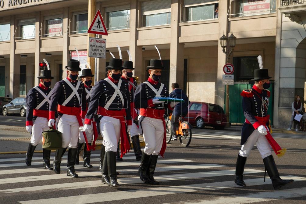 Soldados del Regimiento de Patricios, esta Semana de Mayo del 2021. (Foto: Lara Sartor/Télam).