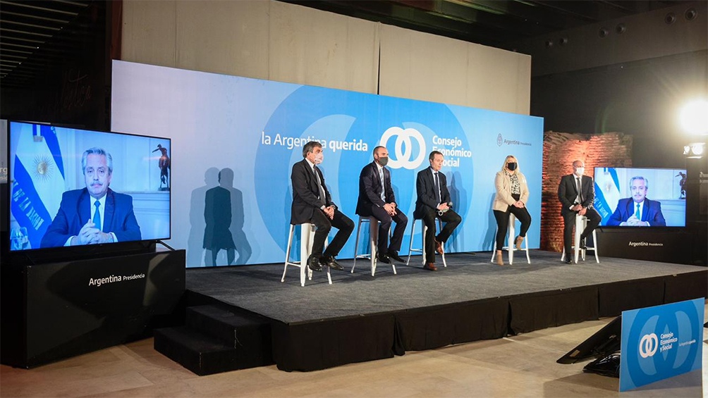 Gustavo Beliz resaltó que "en un mundo que está iniciando una gran revolución energética