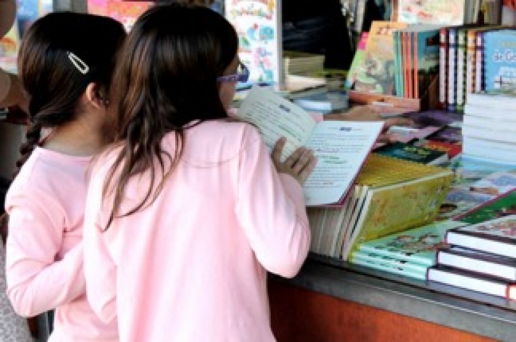 Según la SAP niñas y niños transitan el virus de una forma "benigna"