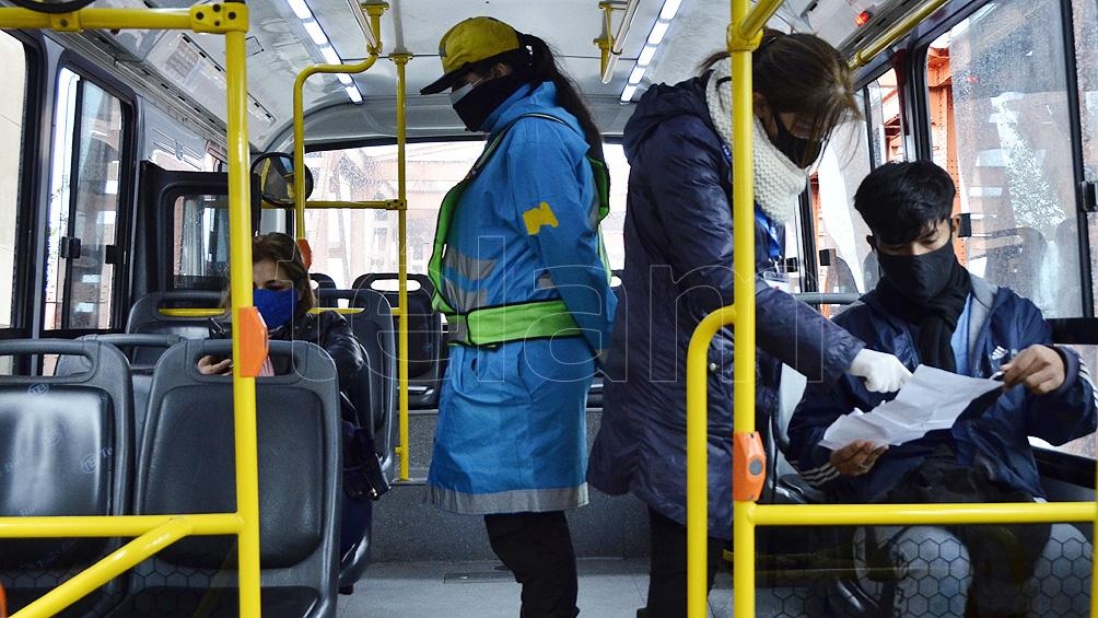 Desde la medianoche, se realizan fuertes controles en los 56 accesos habilitados para ingresar a la Capital Federal.