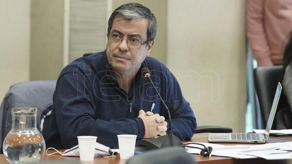 En el caso del combustible elaborado a base de caña de azúcar, los volúmenes deberán ser del 6% de la mezcla mínima obligatoria, mismo porcentaje establecido para el bioetanol a base de caña de maíz.