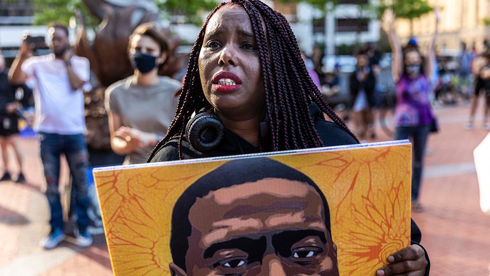 El asesinato dio además enorme impulso y fama internacional al movimiento Black Lives Matter