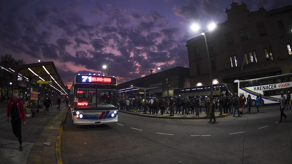 Las empresas amenazan dejar de prestar servicio entre las 21 y las 6 de la mañana.