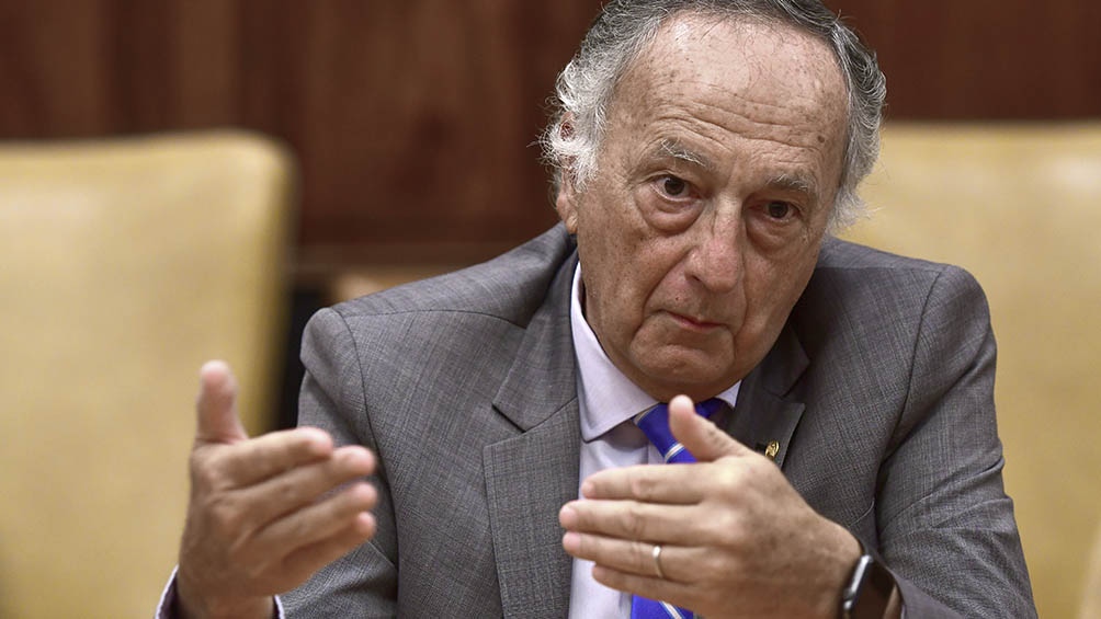 Miguel Acevedo podría dejarle el cargo a su vicepresidente, que tiene el apoyo de grandes grupos empresarios.