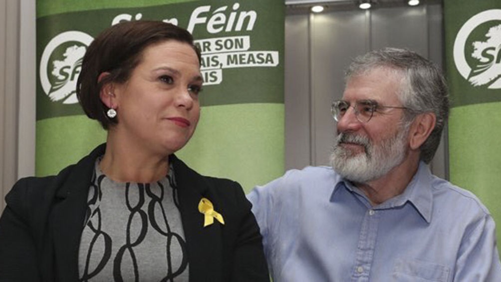La líder del Sinn Féin presentó la moción que fue aprobada por todas las fuerzas políticas