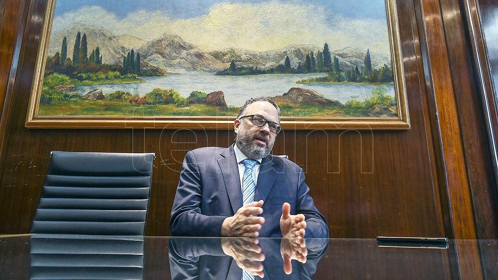 Kulfas: "El objetivo central es que Argentina exporte carne pero que garantice también el mercado interno a precios accesibles".