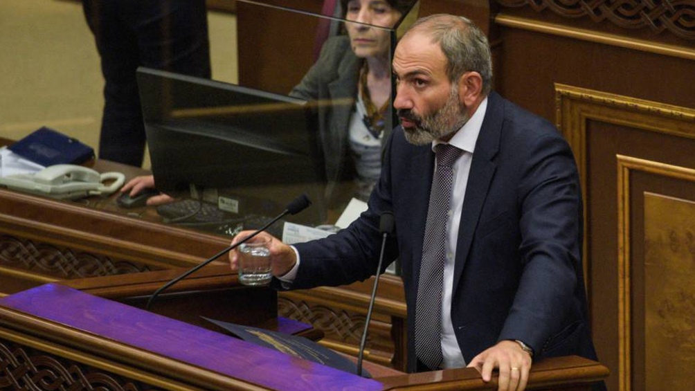 El primer ministro armenio busca la reelección, pero es muy cuestionado por la guerra con Azerbaiyán