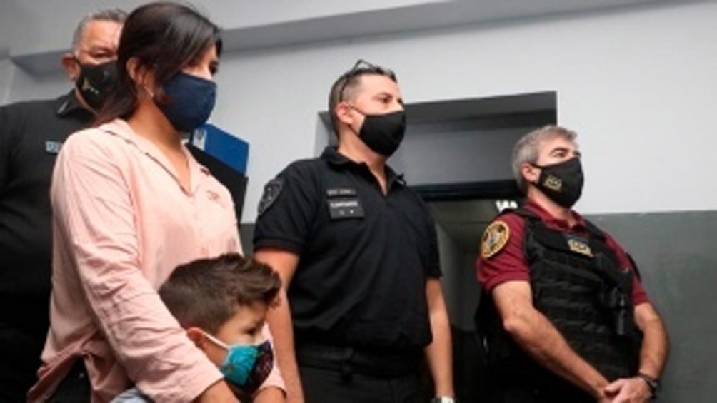 La familia del oficial recibió las condolencias de sus compañeros tras el fatídico episodio ocurrido el 7 de enero en Gregorio Laferrere, partido de La Matanza, en el oeste del conurbano.