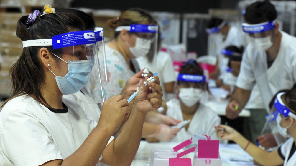 La Argentina recibió hasta el momento, un total de 12.698.250 de dosis, entre vacunas Sputnik V, Sinopharm y AstraZeneca.