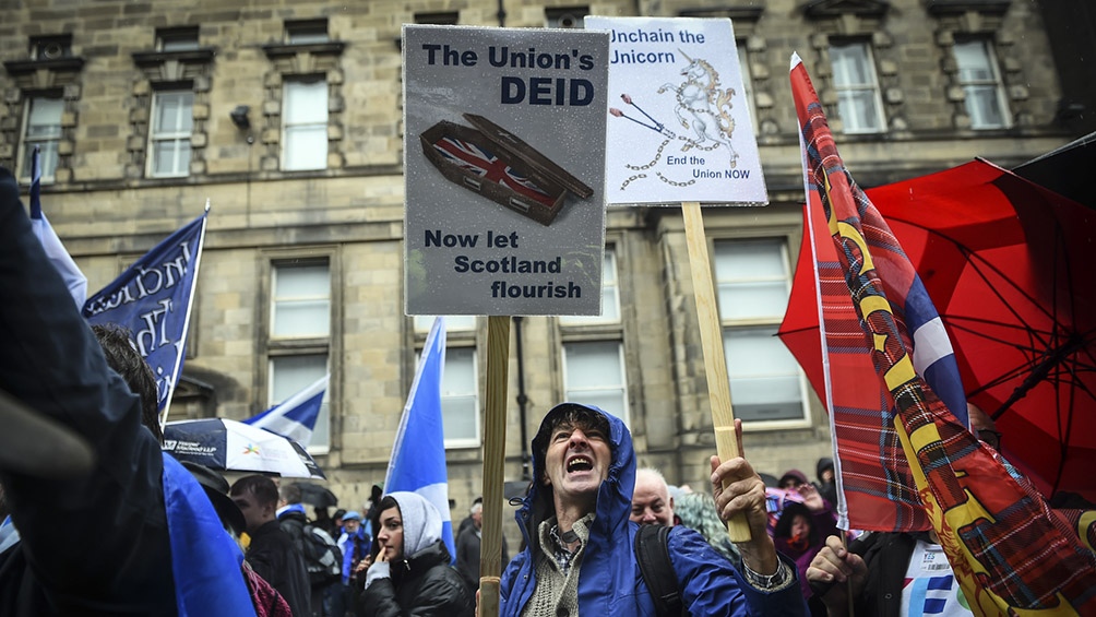 En 2014 el 55 % de los escoceses votó a favor de permanecer en el Reino Unido. 