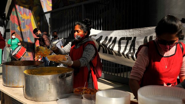 Una realidad dramática: la pobreza sería de 54% sin las ayudas sociales y afectaría a casi 25 millones de argentinos