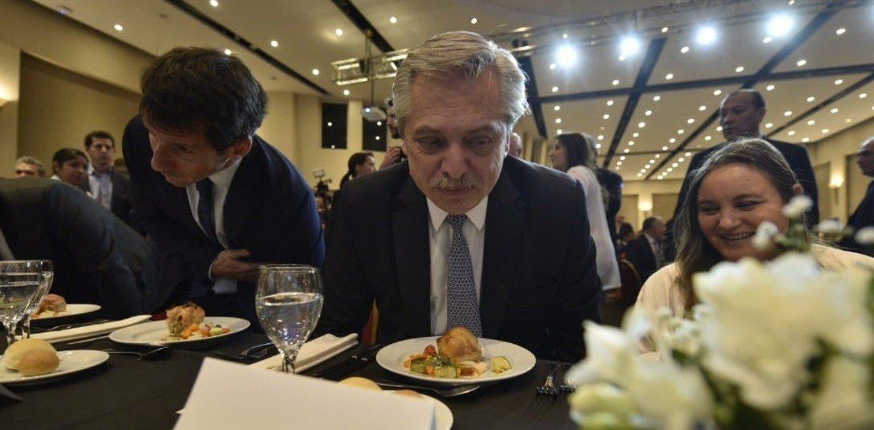 Todo por 17 millones y en crisis: Menú gourmet para todos y todas…en La Casa Rosada