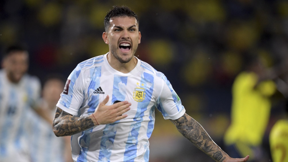 Leandro Paredes aumentó la cuenta para la Argentina, con una gran jugada personal