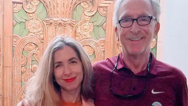 Dolor, confusión y culpa entre los sobrevivientes del derrumbe de Miami: “Siento que estoy en un sueño”