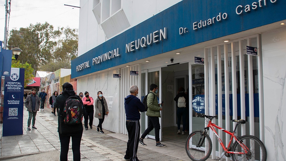 El Ministerio de Salud y el sector privado de ese sistema de Neuquén volvieron a alertar sobre la situación de la capacidad sanitaria en la provincia.