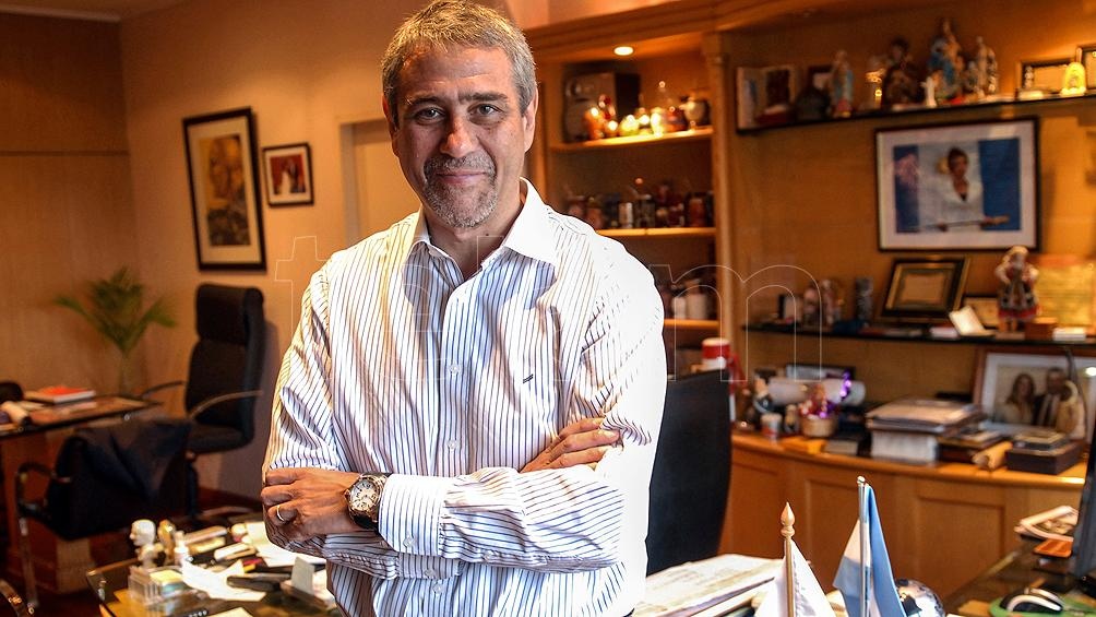 Ferraresi: "Aspiramos a que el programa salga muy rápidamente. Se van a hacer viviendas en todas las provincias".